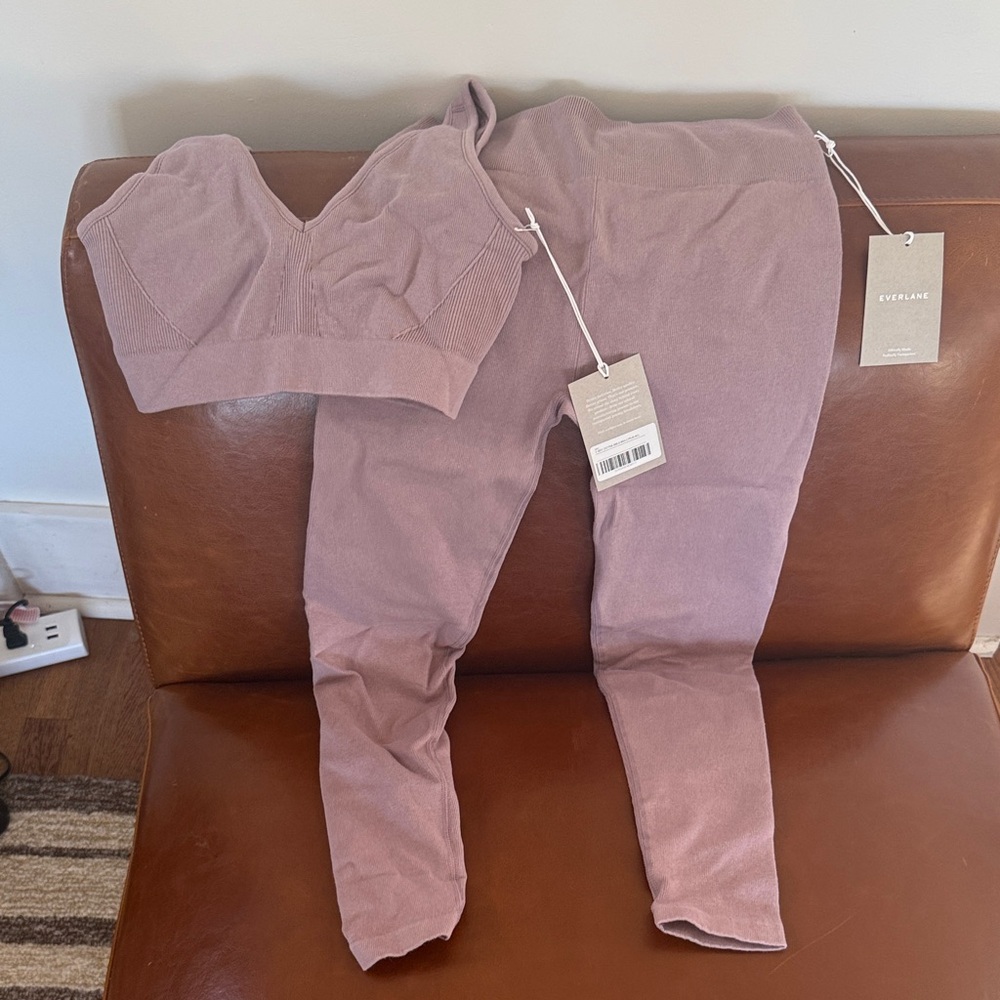 Everlane Women's Dusty Pink Leggings Set